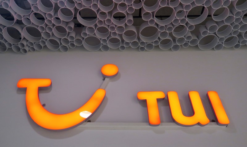 Tui falls 10% to 5-month low on capital increase, aid repayment