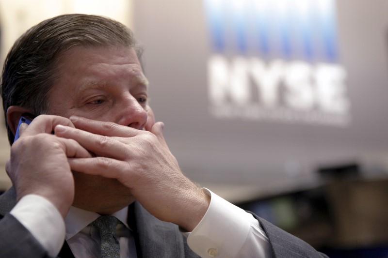 Stock market today: Dow dips to close lower as tech tumble weighs